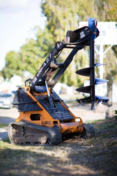 mini skid steer auger drive with bit