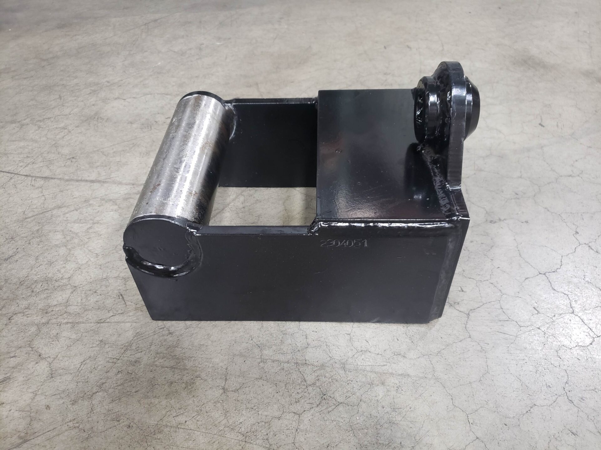 Quick Coupler Mounting Bracket / Top Cap – AttachWorx