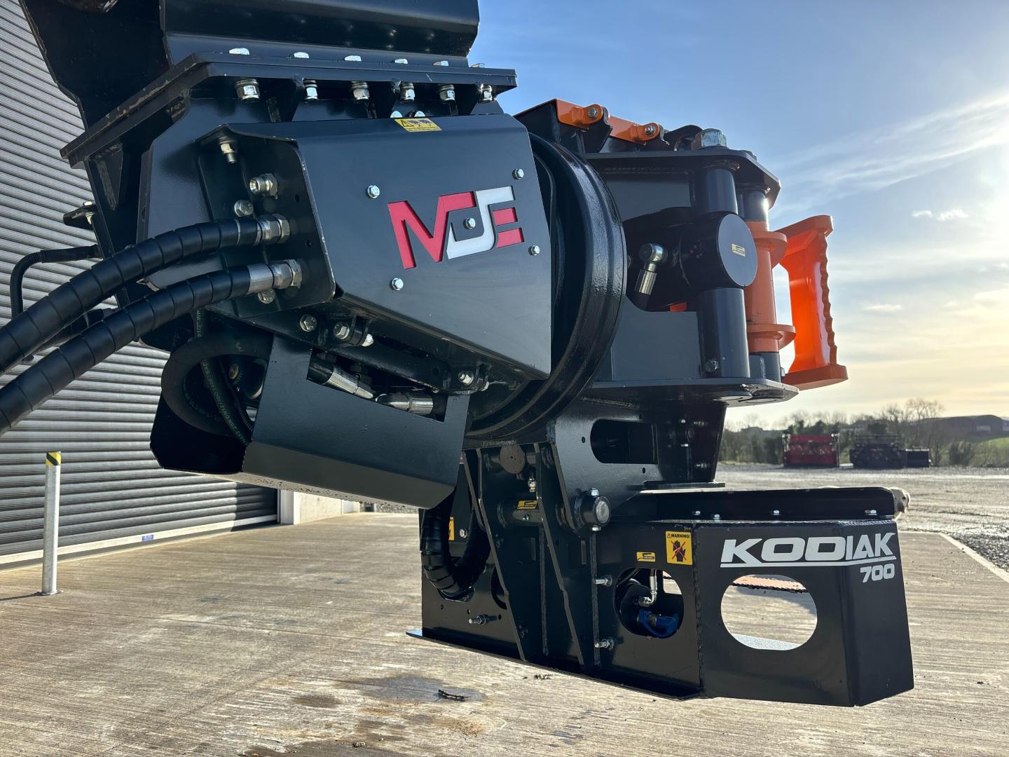 Excavator Grapple Saw –  Kodiak from MDE Machinery – Excavators 14-30 tons